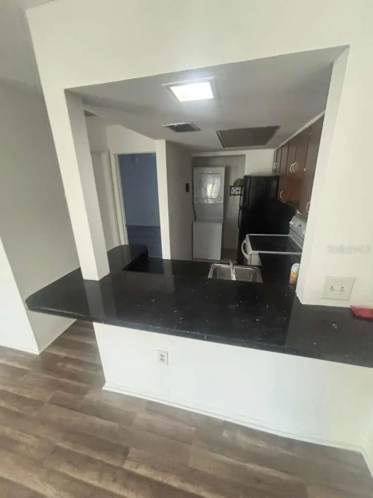 Kitchen Counter