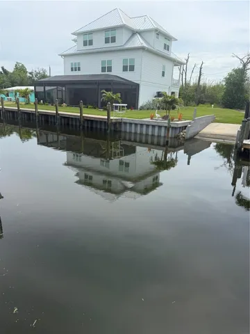 Deep Water Canal - Private dock