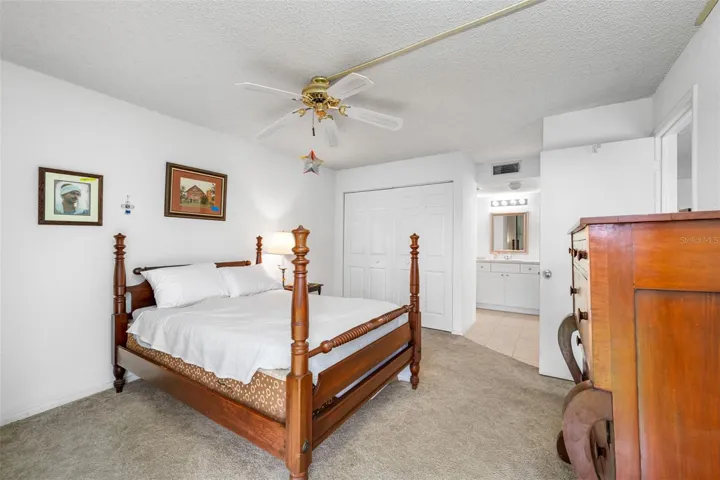 Primary bed