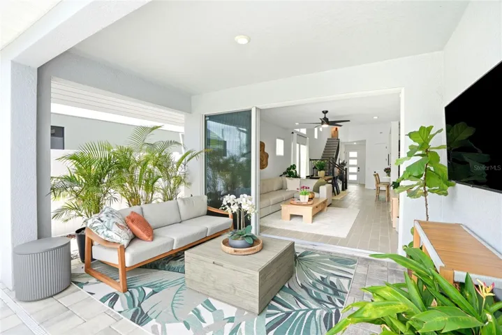Seamless indoor/outdoor living