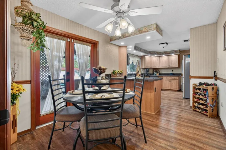 Breakfast Nook
