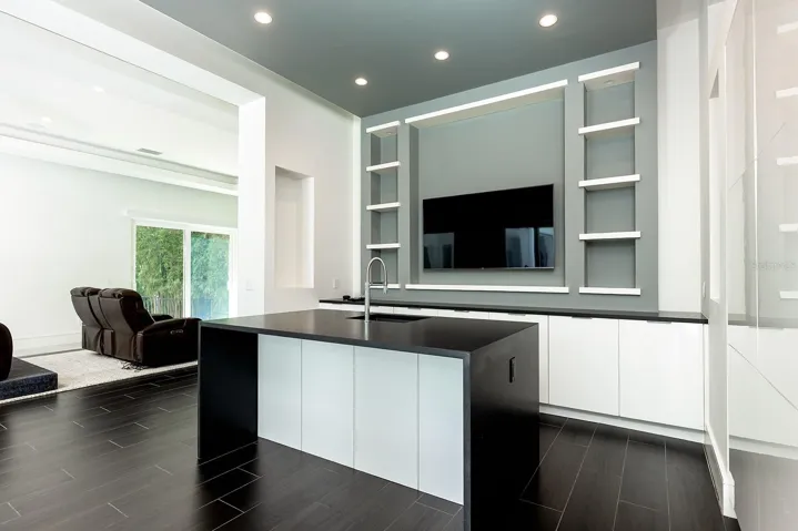 Media Room - Wet Bar with Island