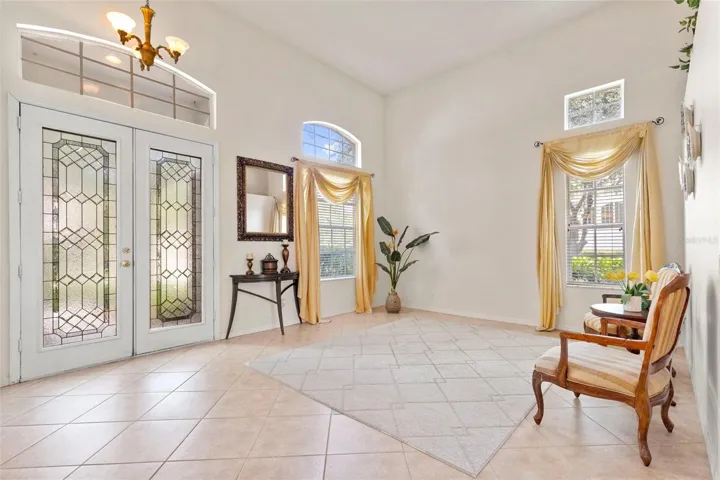 Interior Entryway/Family Room
