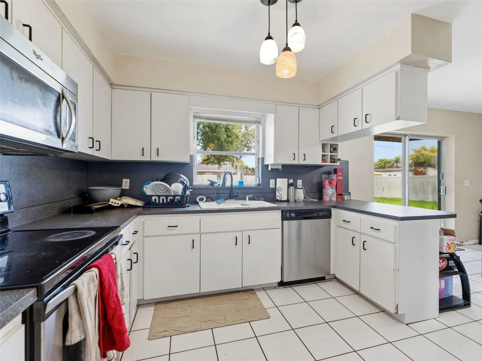 Kitchen with appliances
