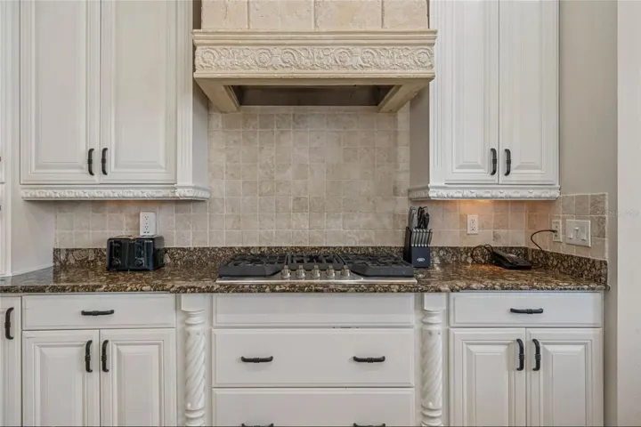 Wet Bar in Lounge