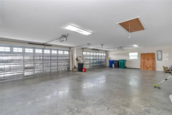 4 Car garage