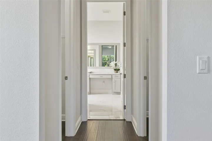 Dual Walk-In Closets