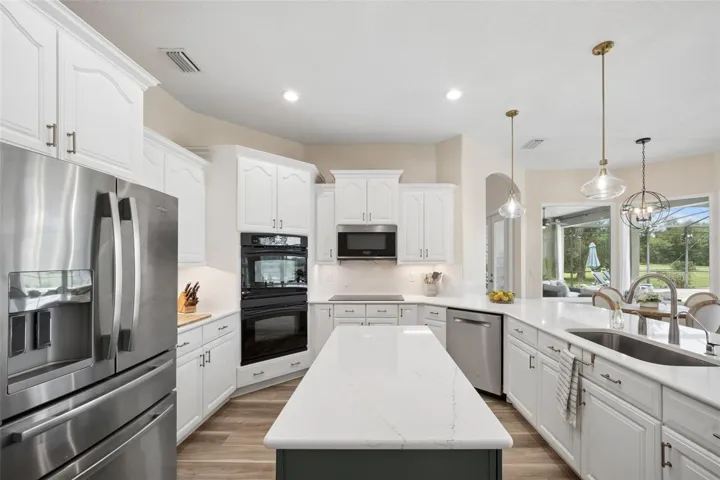 Kitchen w/ Double Oven