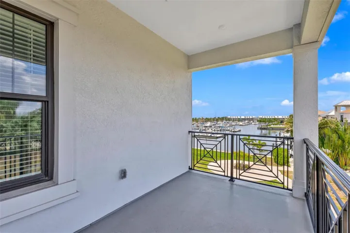 Second Floor(Living Area)Deck