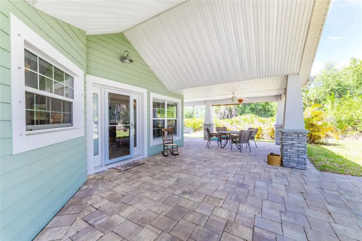 The seasonal and holiday decorating possibilities for this area are endless!
