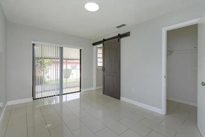 Sliding Door 2