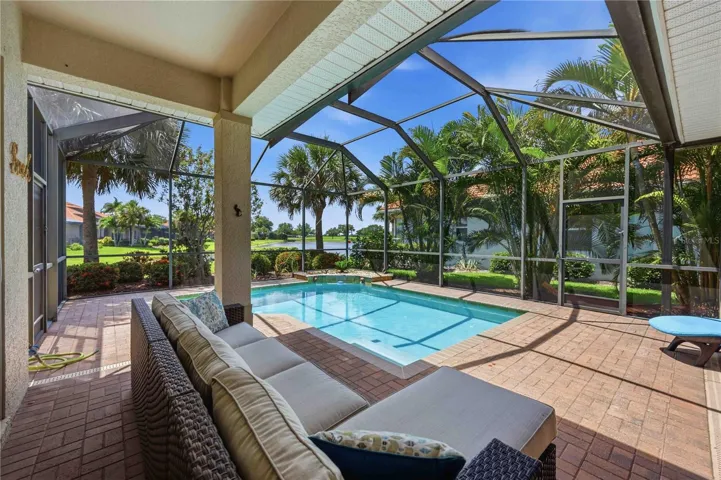 Beautiful lake views from the lanai