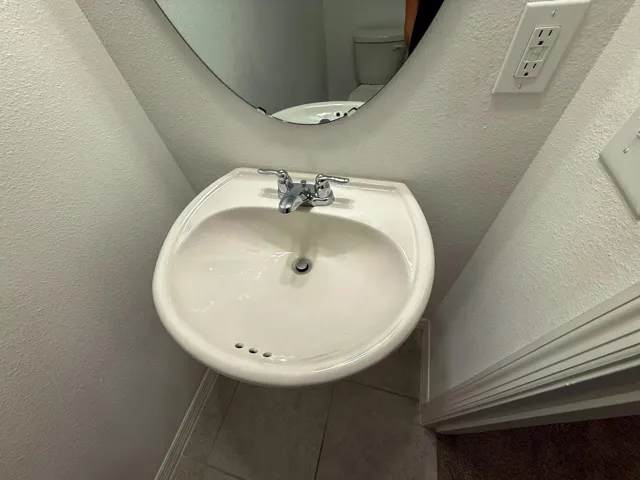 1170