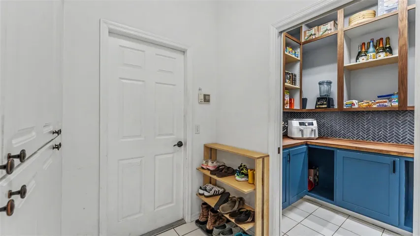 Pantry/Door to Garage