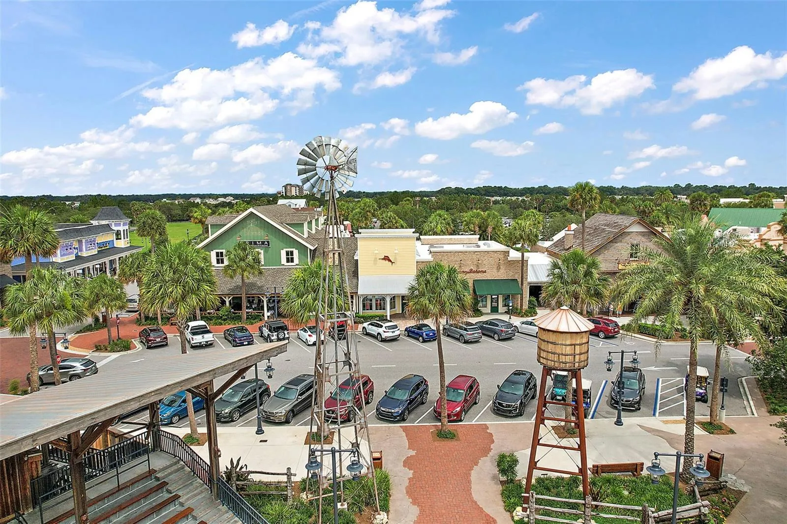 Nearby Brownwood Paddock Square