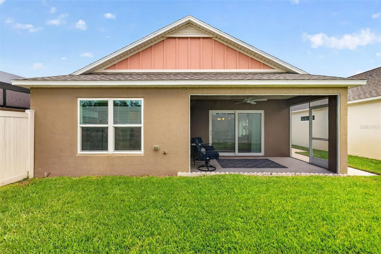 Large PRIVATE Rear Yard