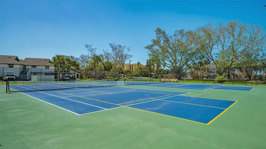 Tennis and pickle ball courts