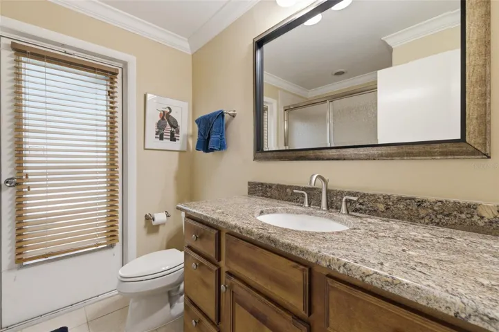 guest bathroom/pool bathroom