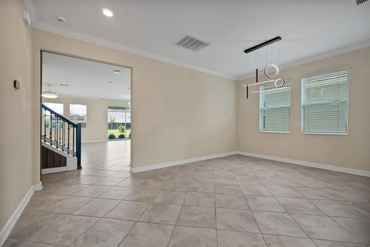 Foyer/Formal Dining