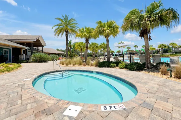 Main Clubhouse jacuzzi