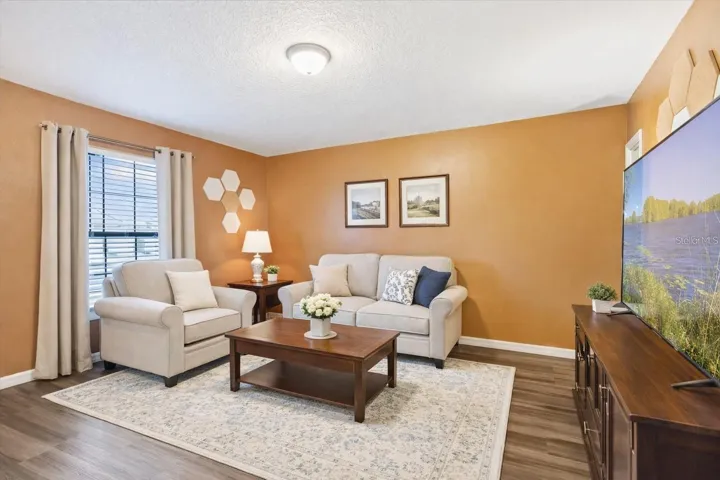Living Room / Flex Room