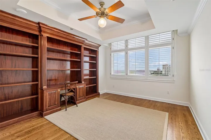 Bedroom 2/Office