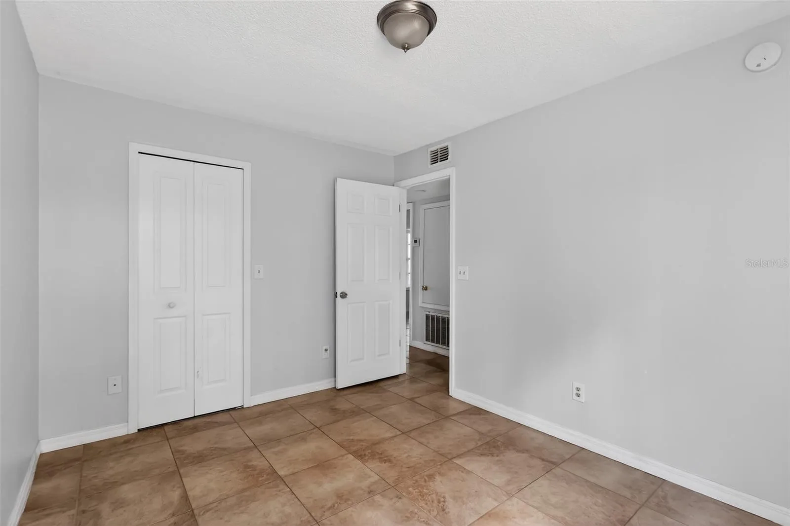 Bedroom #1