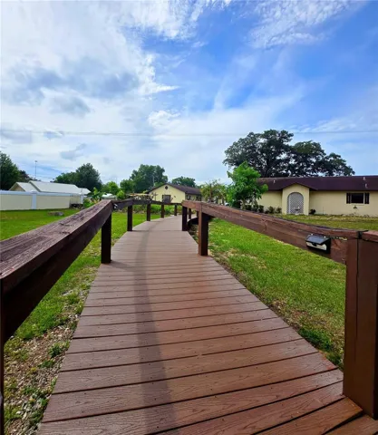 Boardwalk to Clubhouse