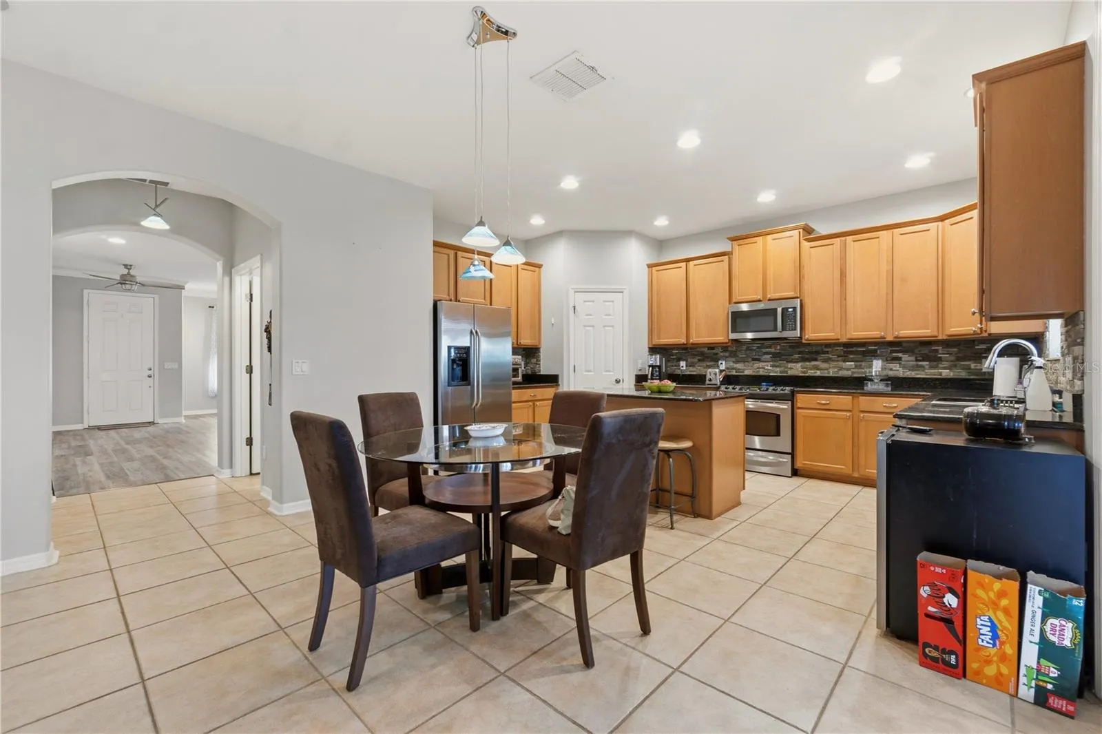 Large kitchen with lots of cabinet space