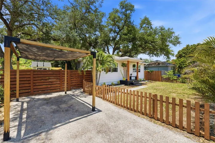 Carport