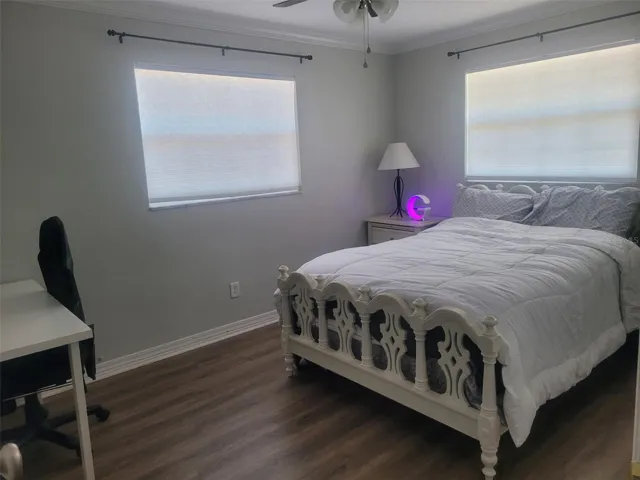 2nd bedroom