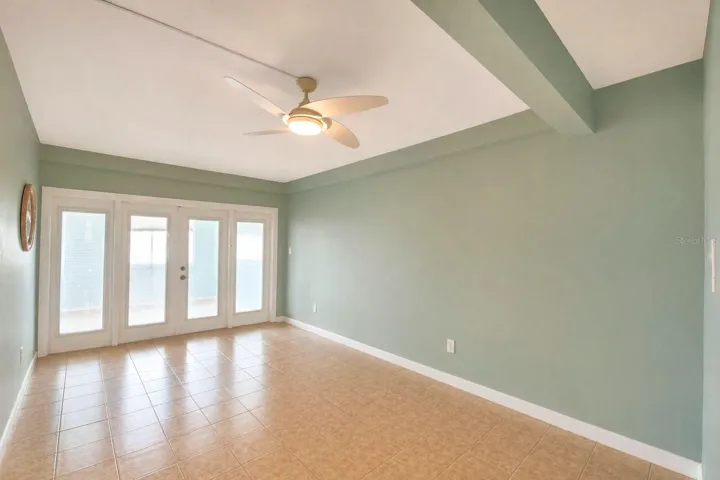 primary bedroom facing SE