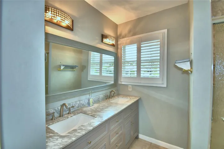primary br bathroom