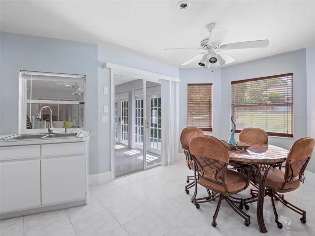 Breakfast Nook