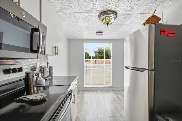 Eat-In Space in Kitchen, perfect for a dinette set