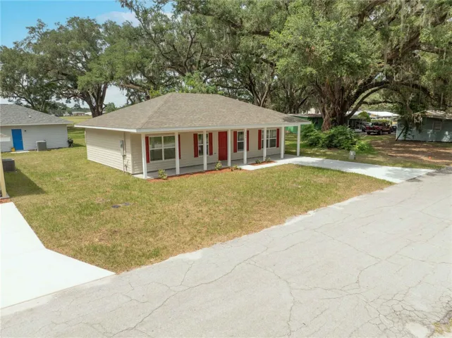 Front view of home