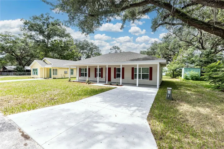 Front view of home