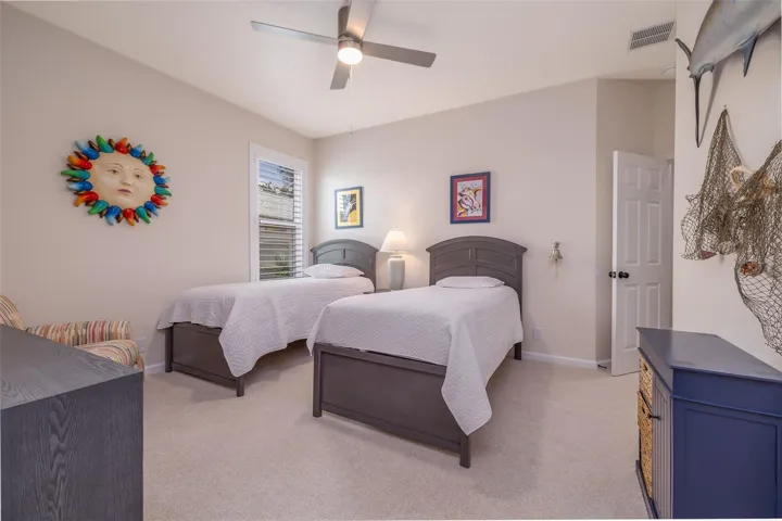 Guest bedroom