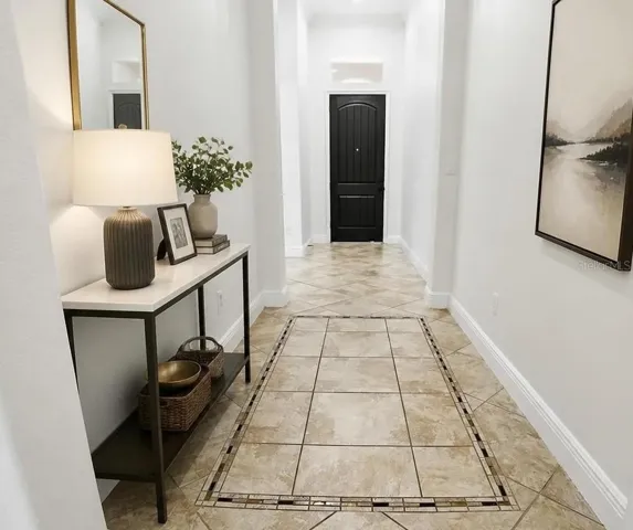 Entry/Foyer