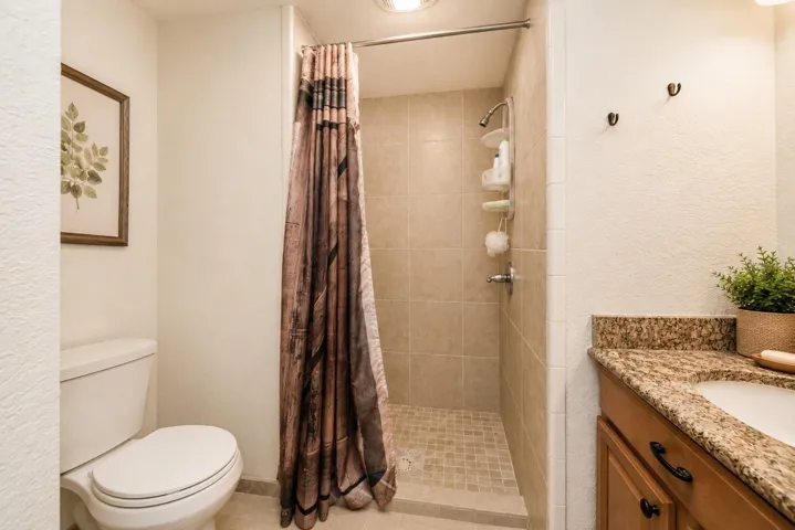 Downstairs apartments bathroom.
