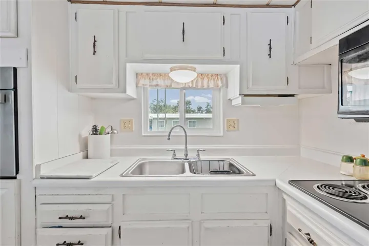 Nice kitchen.