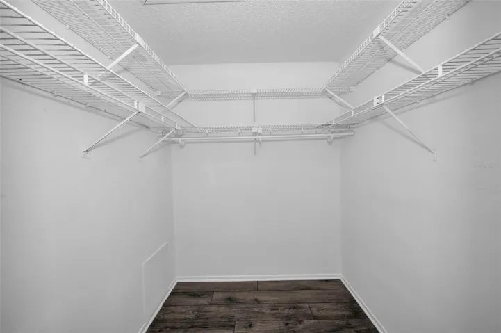 Guest Bedroom 2 Closet