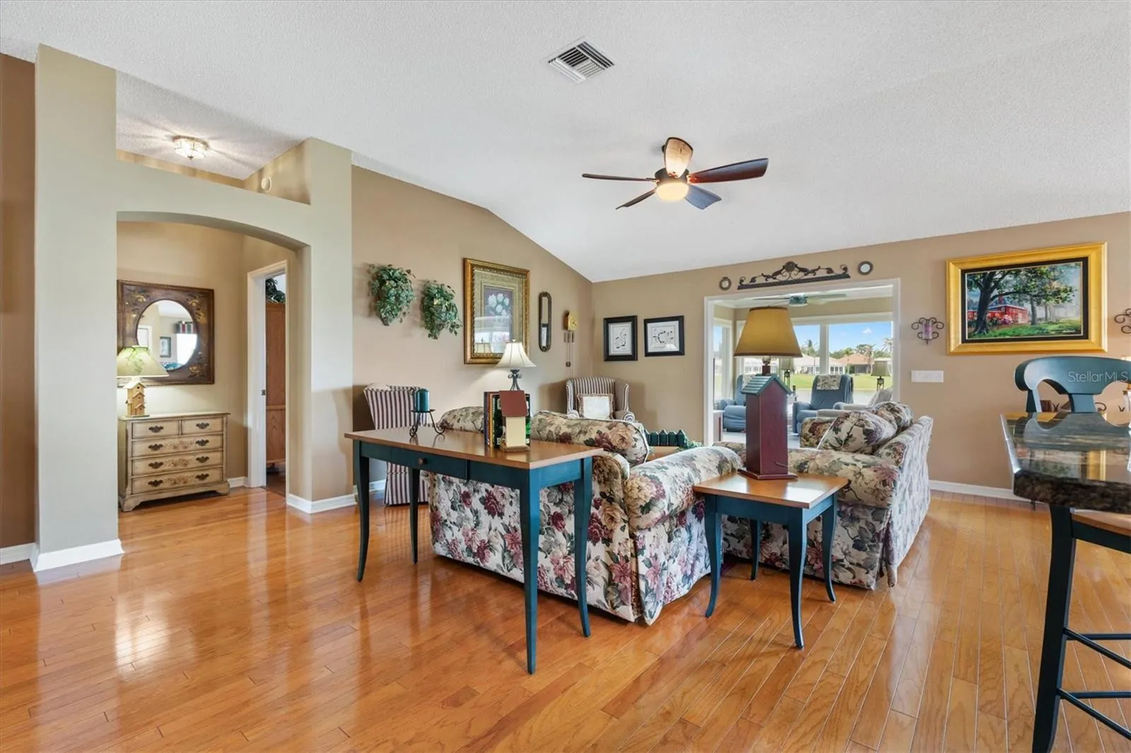Great Space for Entertaining