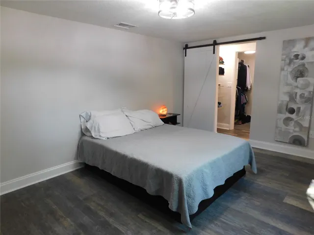 Spacious Primary Suite