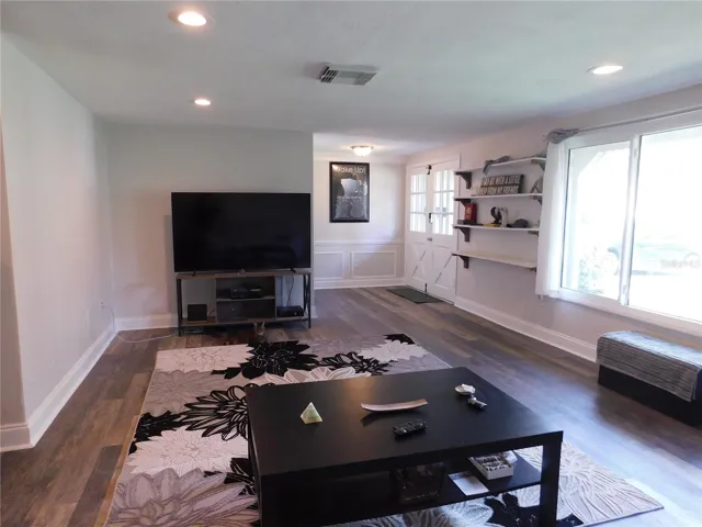 Spacious Living Room