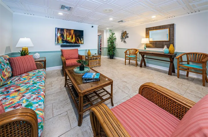 Place to chat in lobby