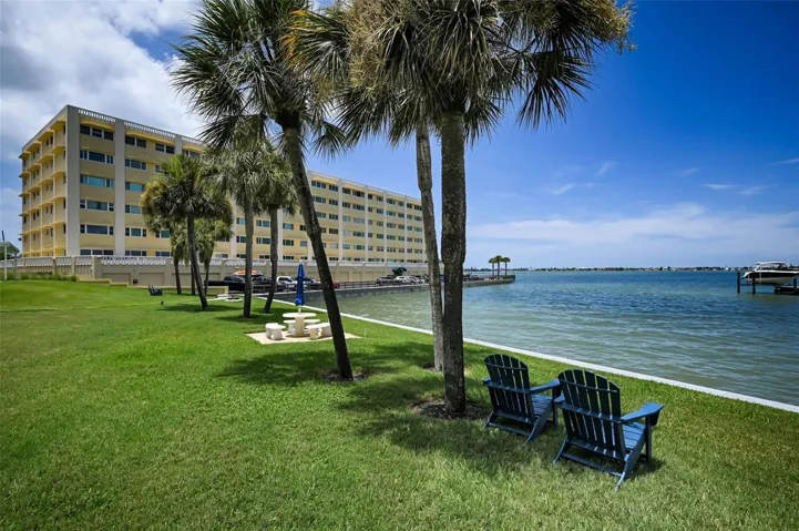 Harbour Club C