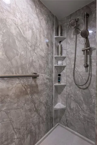 WALK IN SHOWER