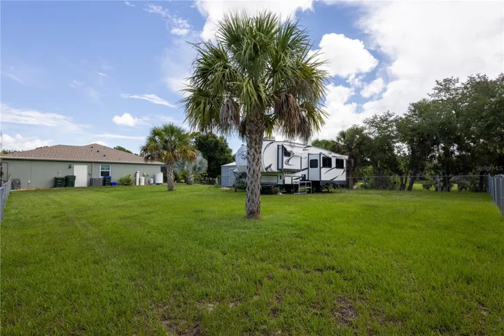 OVERSIZED DOUBLE LOT