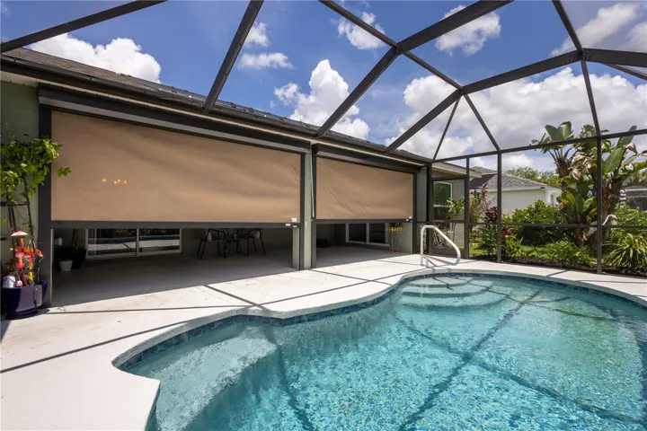 STORM SMART ROLL DOWN SHUTTERS